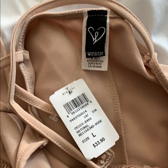 Dress - Picture 3 of 3